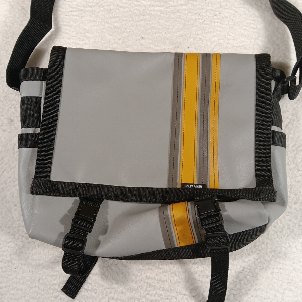 Holly Aiken Airborne Messenger Bag Gray Large Carryall Travel Diaper Vegan - Picture 2 of 15